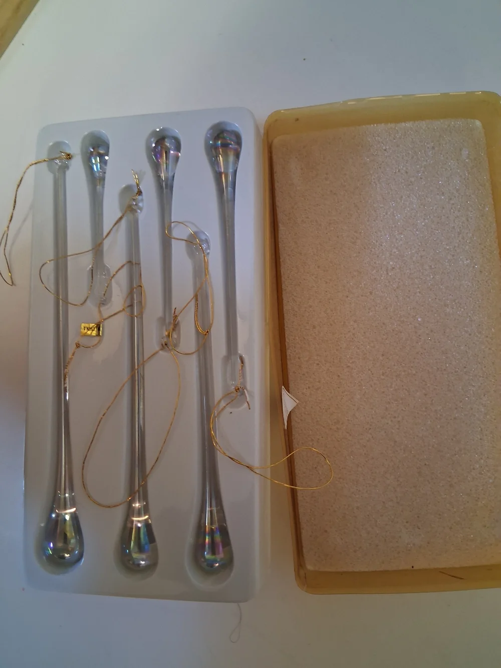 Lot of 6 House of Lloyd XMAS Tree Iridescent Icicles Ornaments Glass w/Box